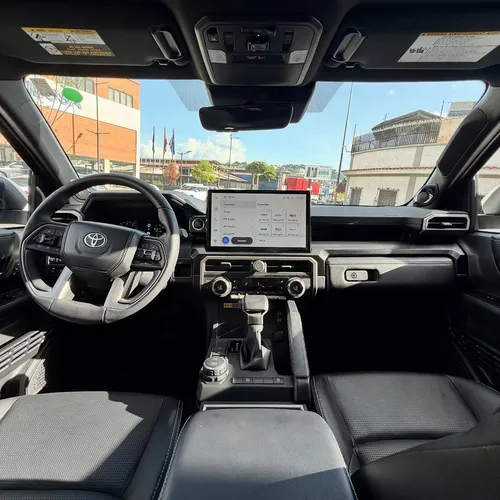 Toyota 4Runner Limited 2025 Blanco Caracas