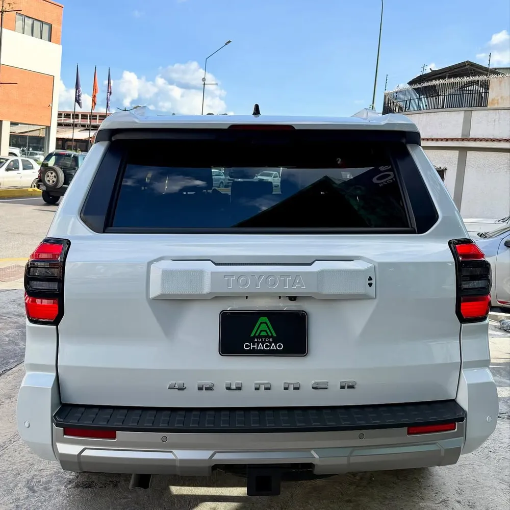 Toyota 4Runner Limited 2025 Blanco Caracas