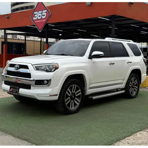 Toyota 4Runner Limited 2015 Blanco Lechería