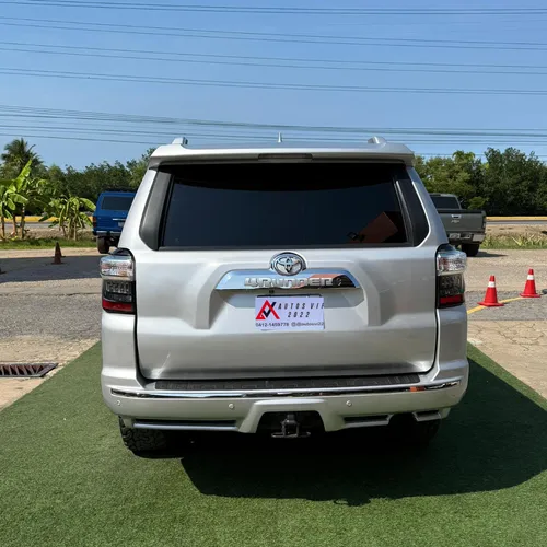 Toyota 4Runner Limited 2016 Plateado Lechería