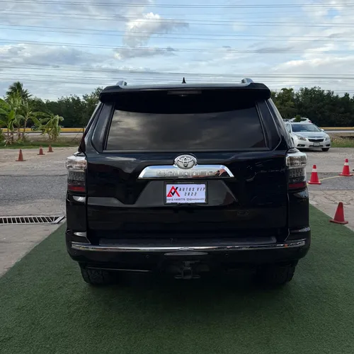 Toyota 4Runner Limited 2015 Negro Lechería