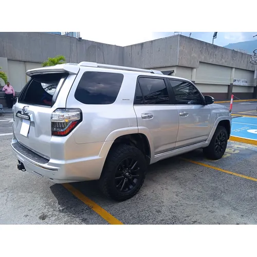 Toyota 4Runner Limited 2016 Plateado Caracas