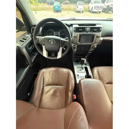 Toyota 4Runner Limited 2015 Blanco Lechería