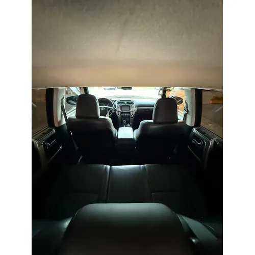 Toyota 4Runner Limited 2015 Negro Lechería
