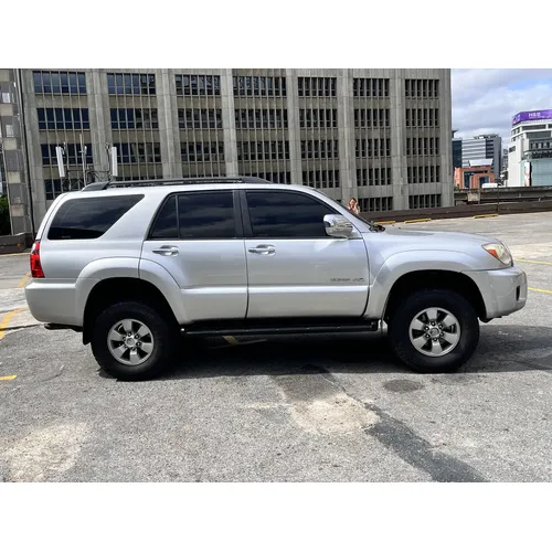 Toyota 4Runner Limited 2007 Plateado Caracas