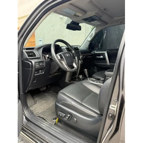 Toyota 4Runner Limited 2023 Gris Caracas