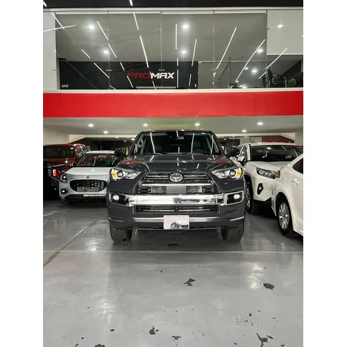 Toyota 4Runner Limited 2024 Gris Caracas