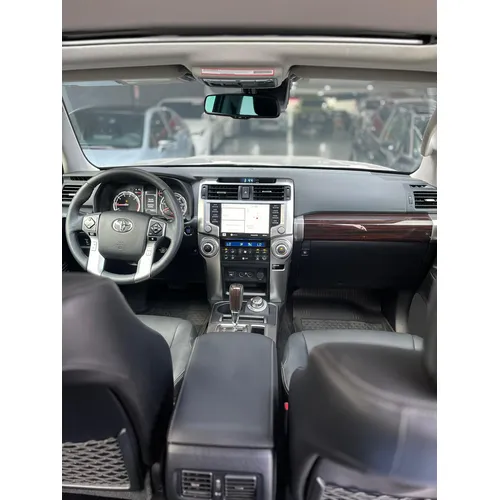Toyota 4Runner Limited 2024 Gris Caracas