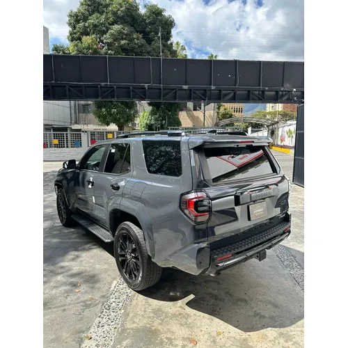 Toyota 4Runner 2025 Gris
