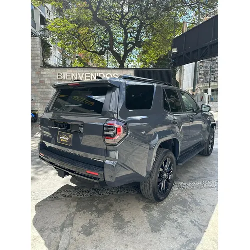 Toyota 4Runner 2025 Gris