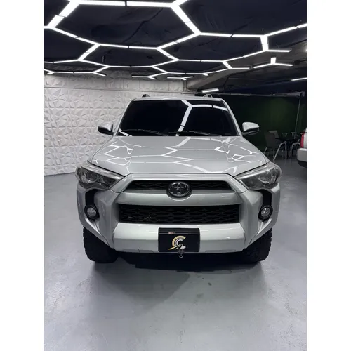 Toyota 4Runner SR5 2014 Plateado Caracas