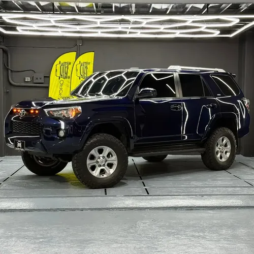 Toyota 4Runner SR5 2018 Azul Caracas
