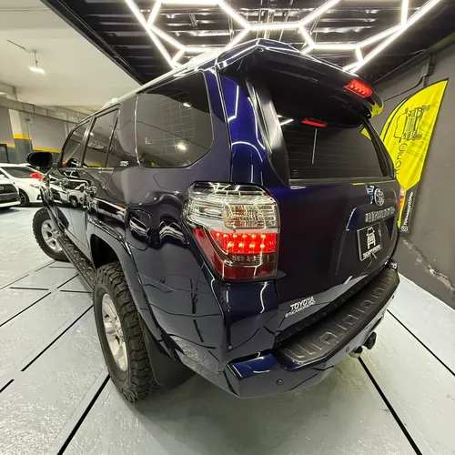 Toyota 4Runner SR5 2018 Azul Caracas