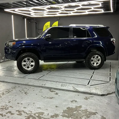 Toyota 4Runner SR5 2018 Azul Caracas