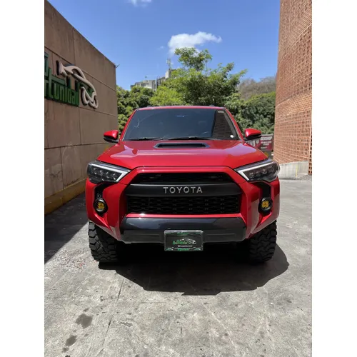 Toyota 4Runner SR5 2019 Rojo Caracas