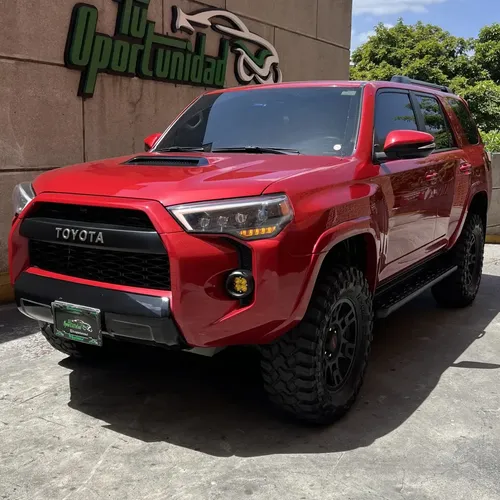 Toyota 4Runner SR5 2019 Rojo Caracas