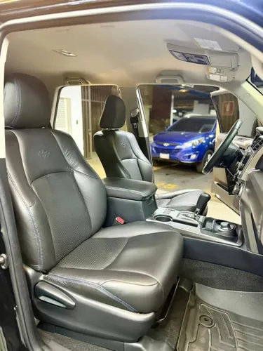 Toyota 4Runner SR5 2022 Negro Caracas