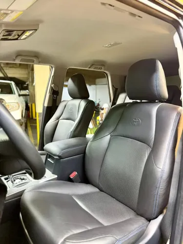 Toyota 4Runner SR5 2022 Negro Caracas
