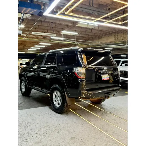 Toyota 4Runner SR5 2022 Negro Caracas
