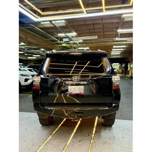 Toyota 4Runner SR5 2022 Negro Caracas