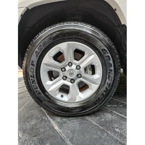 Toyota 4Runner SR5 2023 Blanco Caracas