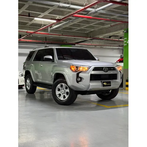 Toyota 4Runner 2024 Plateado Caracas
