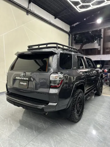 Toyota 4Runner SR5 2024 Gris Caracas