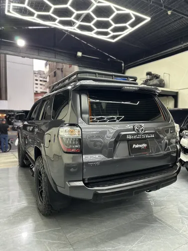 Toyota 4Runner SR5 2024 Gris Caracas