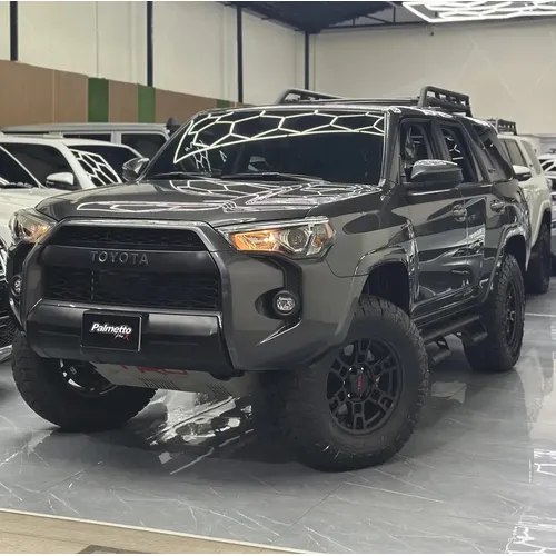 Toyota 4Runner SR5 2024 Gris Caracas
