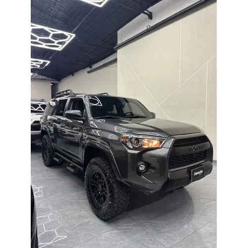 Toyota 4Runner SR5 2024 Gris Caracas