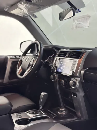 Toyota 4Runner SR5 2024 Gris Caracas