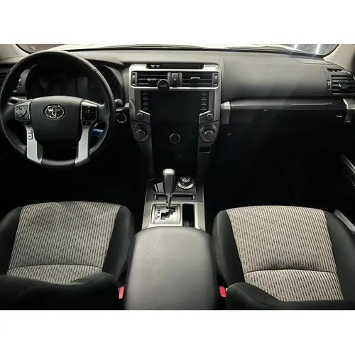Toyota 4Runner SR5 2025 Blanco Caracas