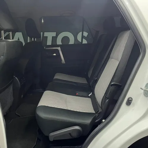 Toyota 4Runner SR5 2025 Blanco Caracas