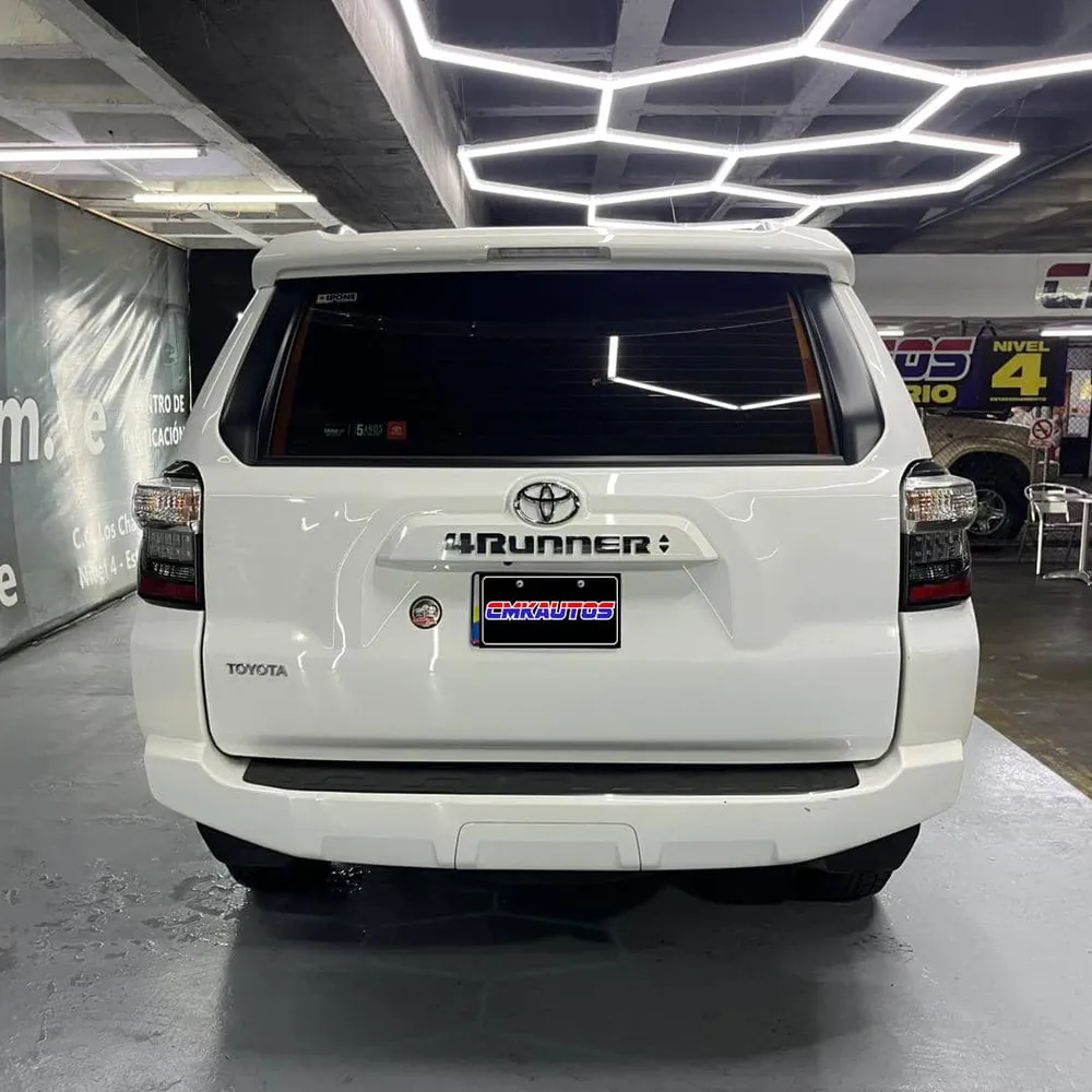 Toyota 4Runner SR5 2025 Blanco Caracas