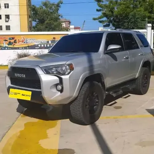 Toyota 4Runner SR5 2015 Plateado Caracas