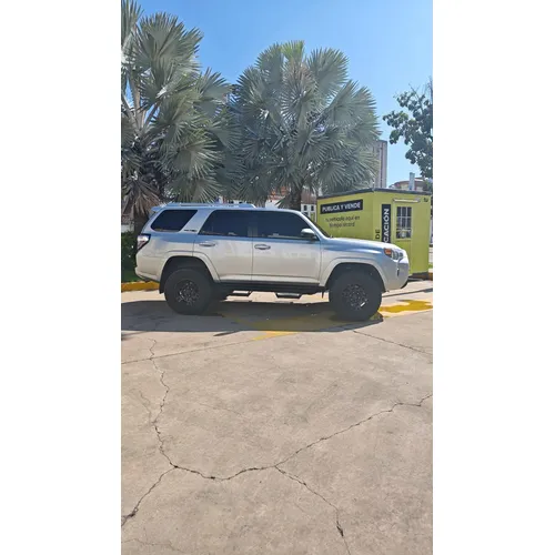 Toyota 4Runner SR5 2015 Plateado Maracay