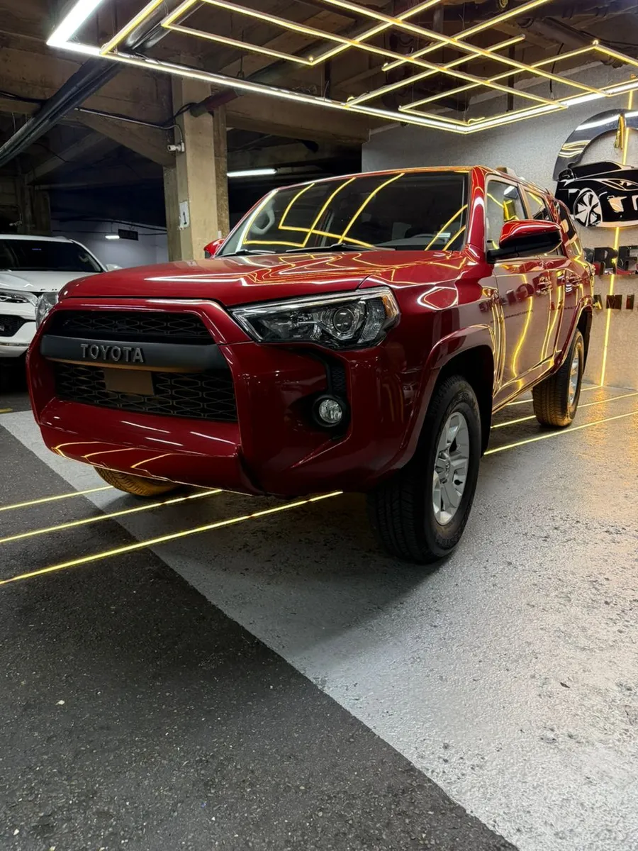 Toyota 4Runner SR5 2024 Rojo Caracas