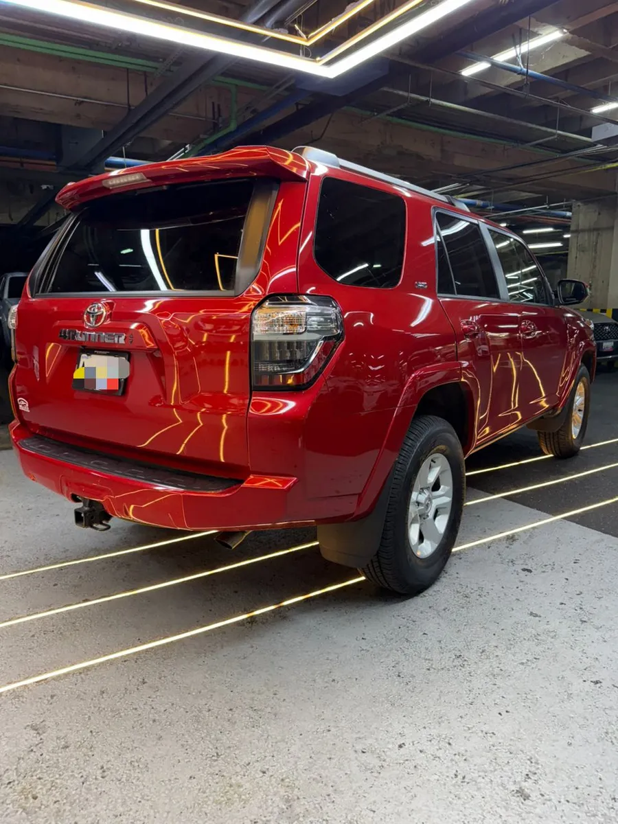 Toyota 4Runner SR5 2024 Rojo Caracas