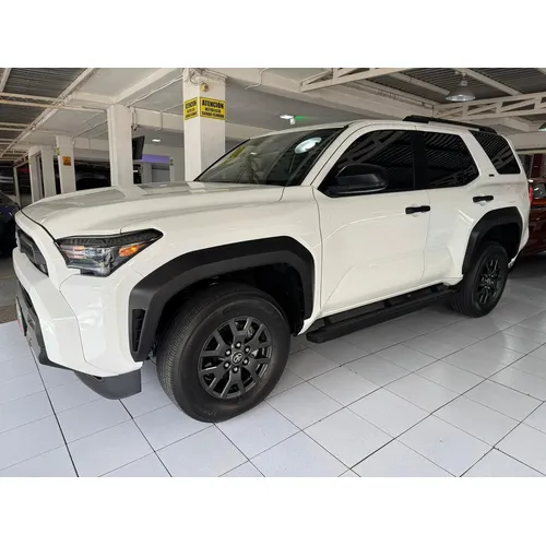 Toyota 4Runner SR5 2025 Blanco Caracas