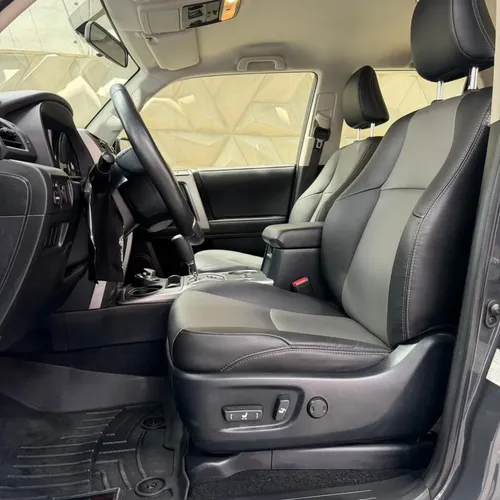 Toyota 4Runner SR5 2024 Gris Caracas