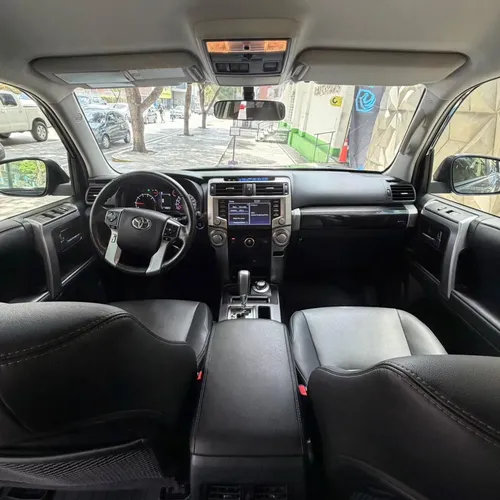 Toyota 4Runner SR5 2024 Gris Caracas