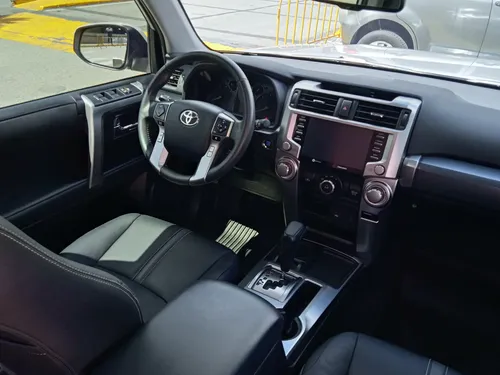 Toyota 4Runner SR5 2024 Plateado Caracas