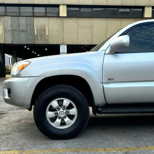 Toyota 4Runner SR5 2006 Plateado Caracas