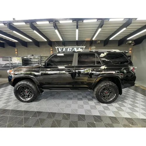Toyota 4Runner SR5 2016 Negro Barquisimeto