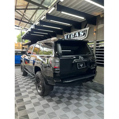 Toyota 4Runner SR5 2016 Negro Barquisimeto