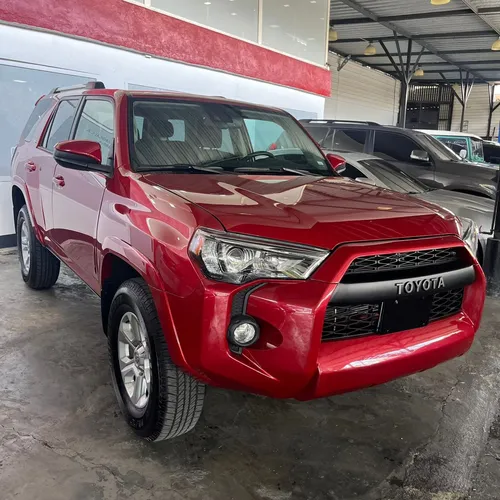 Toyota 4Runner SR5 Premium 2024 Rojo Caracas