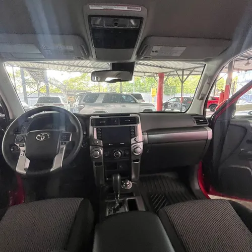 Toyota 4Runner SR5 Premium 2024 Rojo Caracas