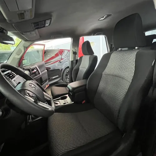 Toyota 4Runner SR5 Premium 2024 Rojo Caracas