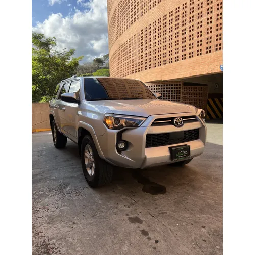 Toyota 4Runner SR5 2024 Plateado Caracas