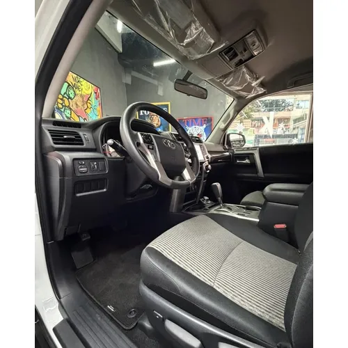 Toyota 4Runner SR5 Premium 2025 Blanco Caracas